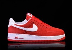 NIKE AIR FORCE 1 '07 UNIVERSITY RED