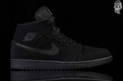 jordan 1 triple black suede