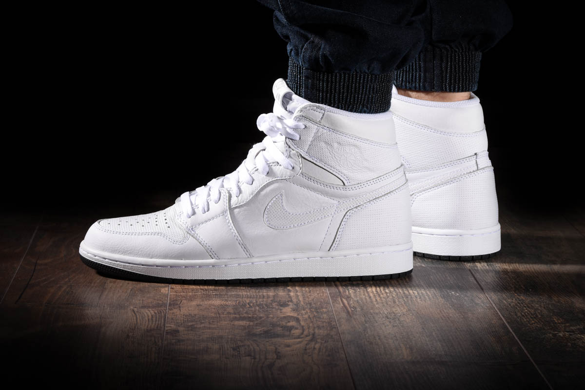 Air jordan 1 retro high sales og perforated white