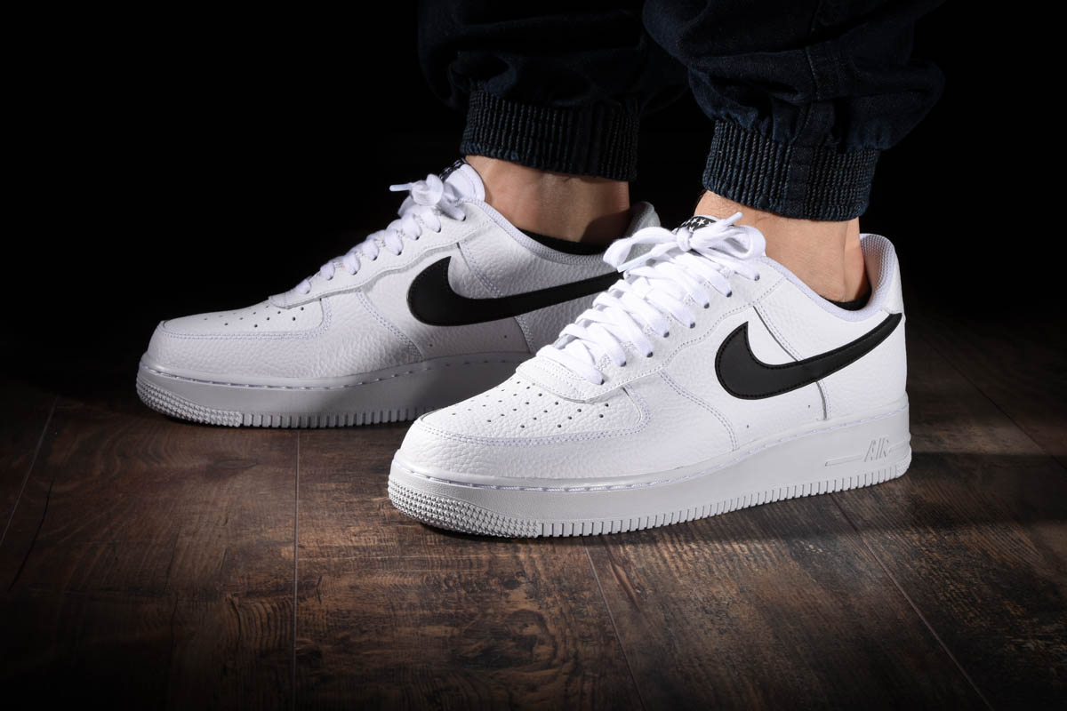 NIKE AIR FORCE 1 '07 WHITE