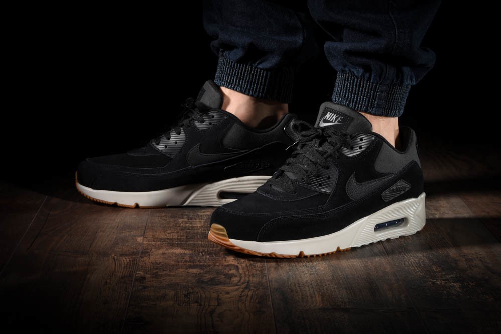 NIKE AIR MAX 90 ULTRA 2.0 LTR for £110 