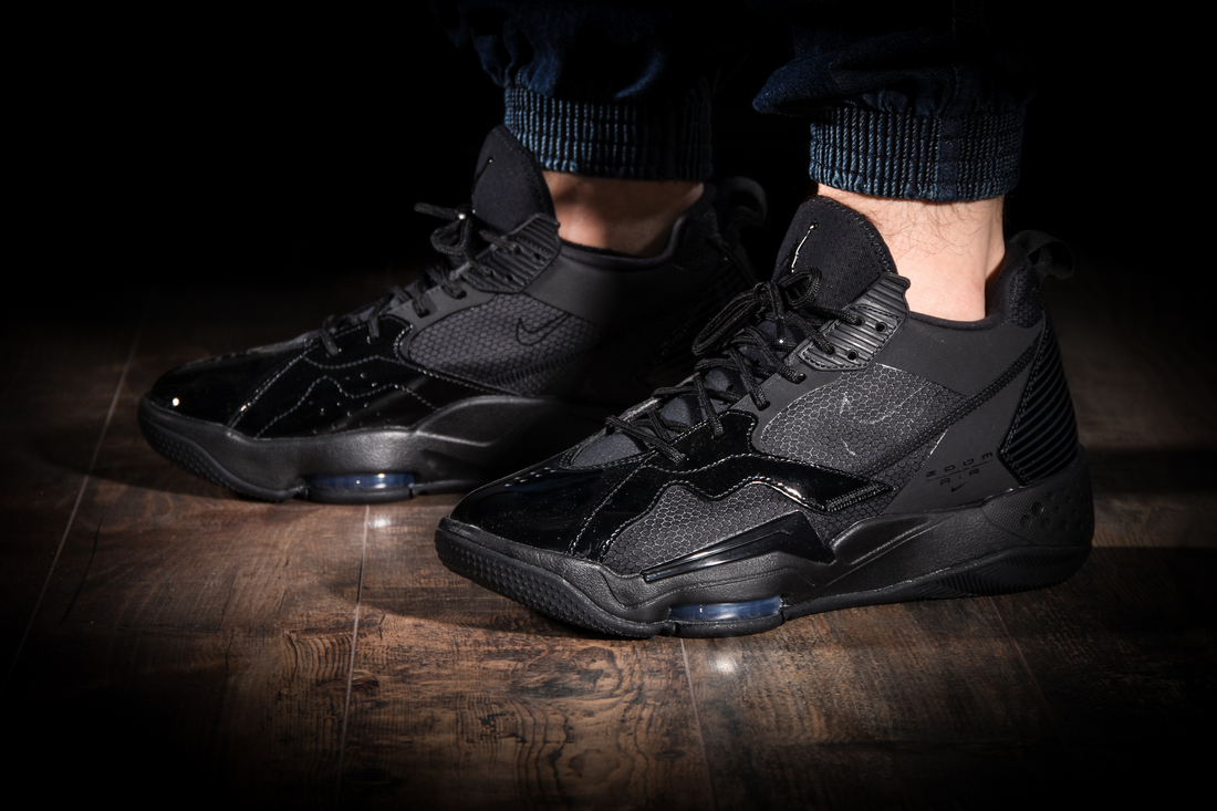 NIKE AIR JORDAN ZOOM 92 TRIPLE BLACK