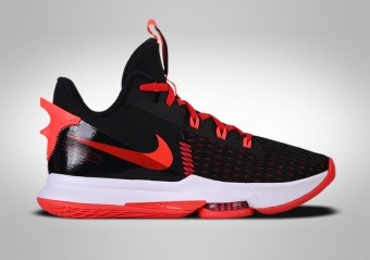 Scarpe lebron outlet