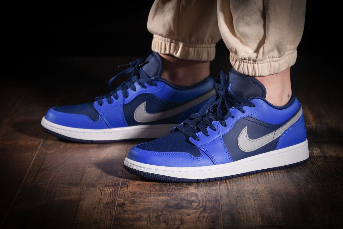 NIKE AIR JORDAN 1 RETRO LOW WMNS NAVY ROYAL