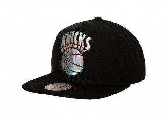 MITCHELL & NESS IRIDESCENT XL LOGO SNAPBACK HWC NEW YORK KNICKS