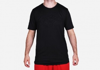 NIKE AIR JORDAN SPORTSWEAR WINGS LOGO DROP-TAIL TEE BLACK